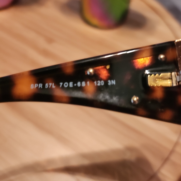 Prada sunglasses with case - Picture 5 of 10